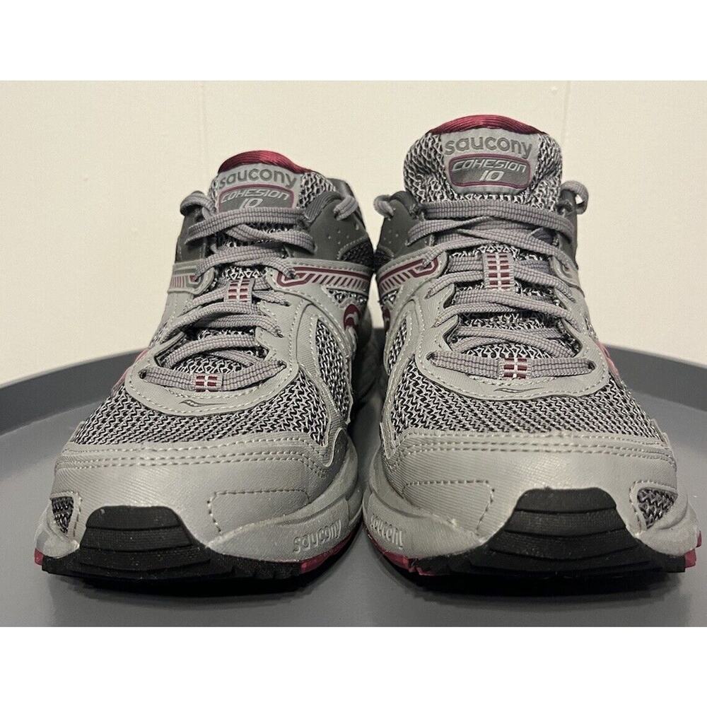 Saucony Cohesion 10 Women’s Size 9 Grey /Purple Sneaker